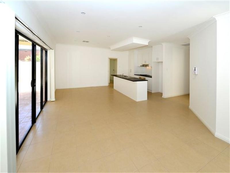 12 Hennessey Terrace, Pennington SA 5013