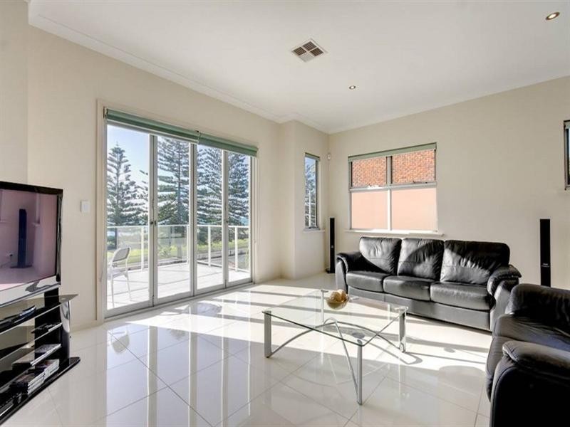 24a Esplanade, Semaphore South SA 5019