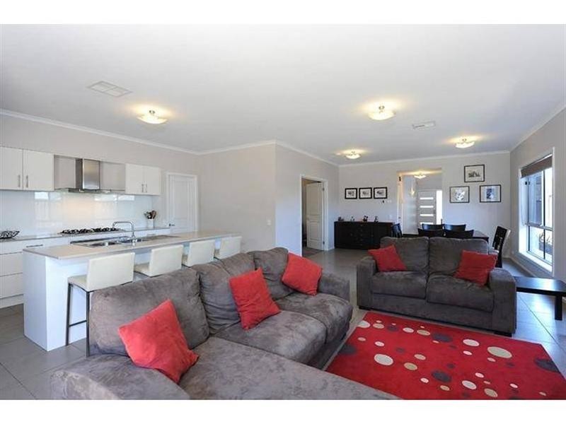 17 Emery Place, Woodville SA 5011