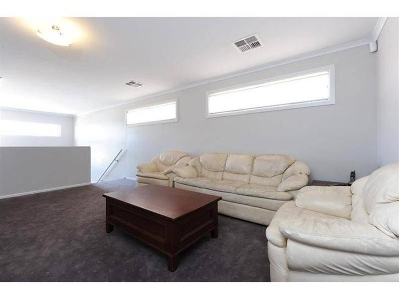 17 Emery Place, Woodville SA 5011