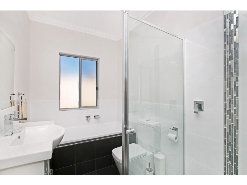 20B Pedlar Street, Seaton SA 5023