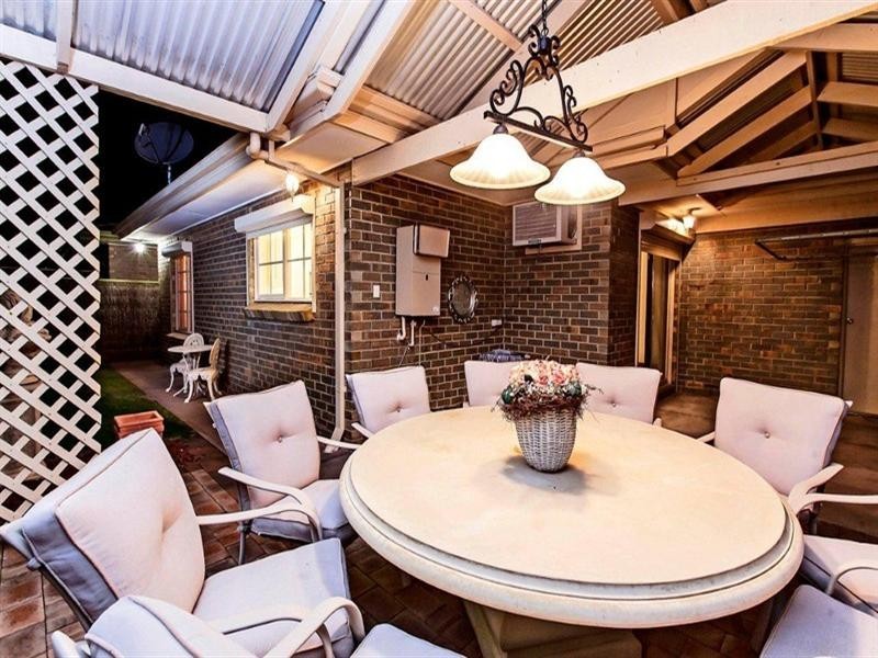 2/14 Cocos Grove, West Lakes SA 5021