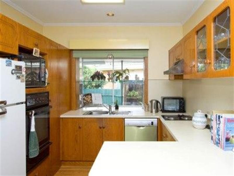 9 McMahon Place, Seaton SA 5023