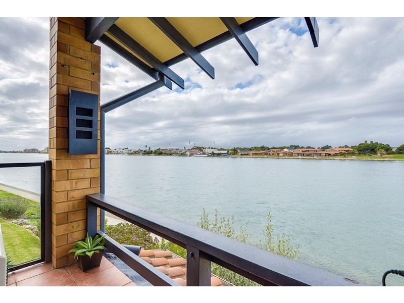 7/78 Military Road, Tennyson SA 5022