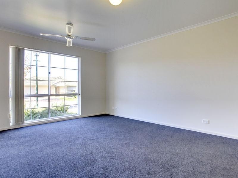 43 Saltram Parade, Oakden SA 5086