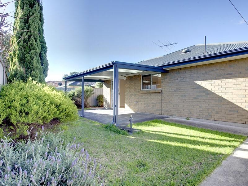 43 Saltram Parade, Oakden SA 5086