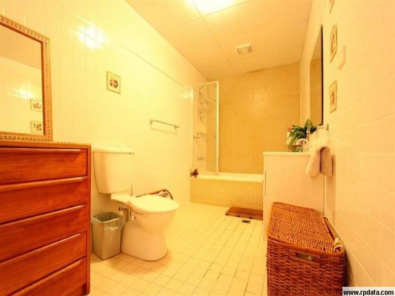 2/22 Thomas Street, Ashfield NSW 2131