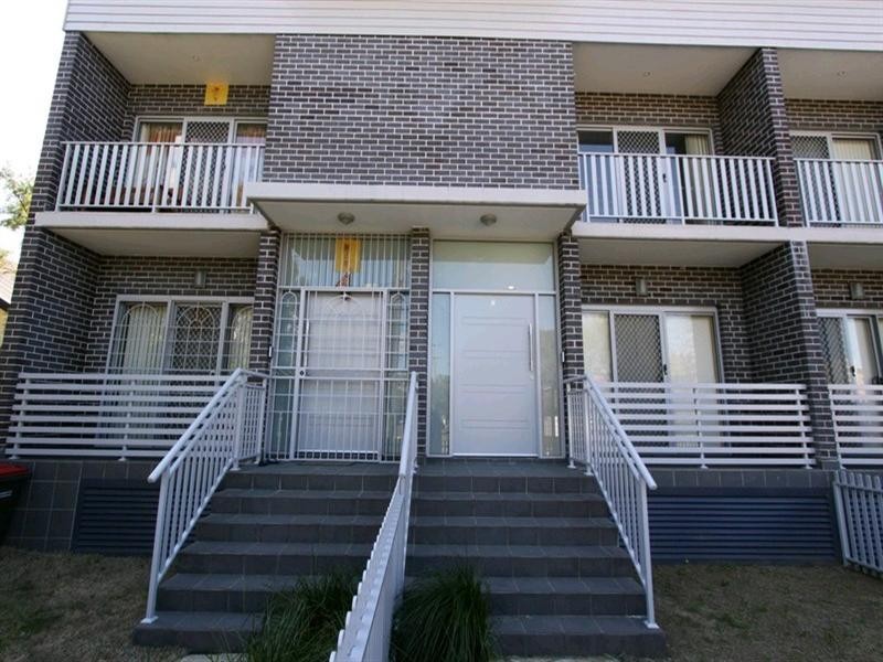 2/68 Hassall Street, Parramatta NSW 2150