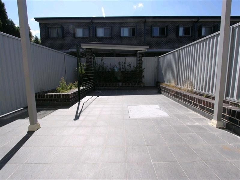 2/68 Hassall Street, Parramatta NSW 2150