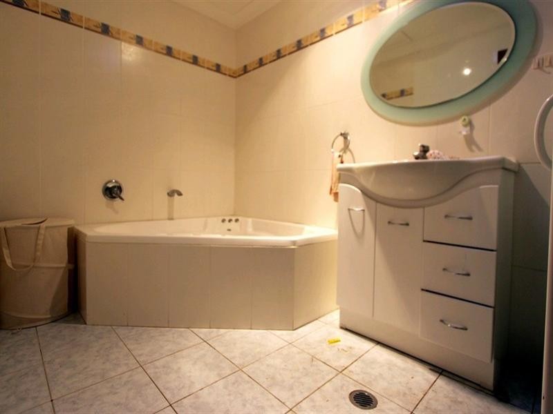 5A Victoria St East, Burwood NSW 2134