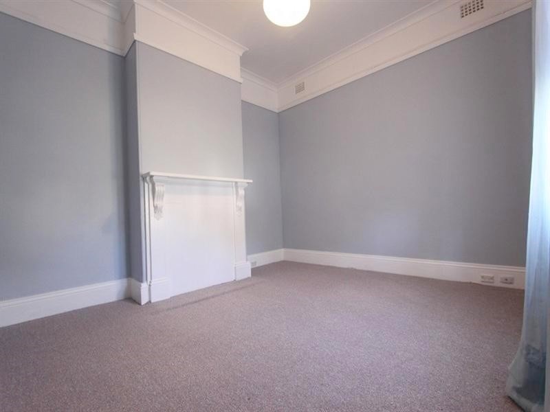 52 The Avenue, Granville NSW 2142