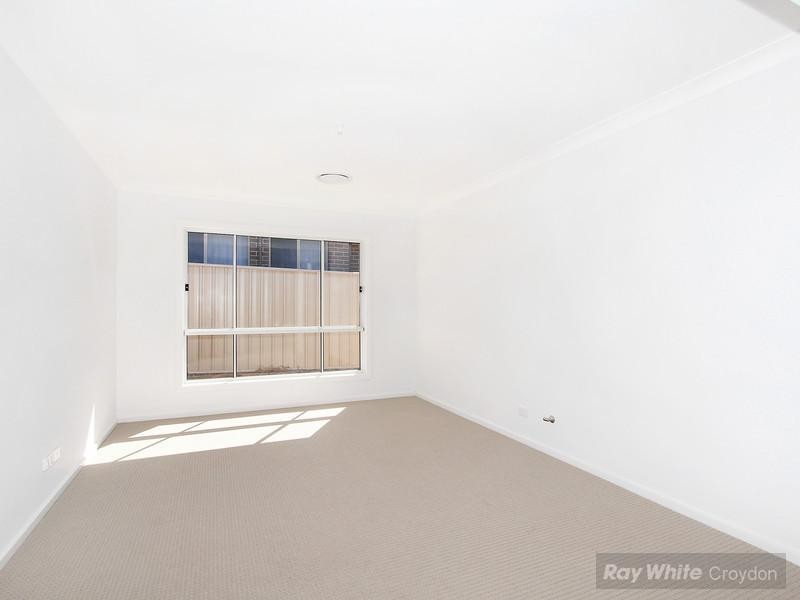 11 Pyrossia Street, Mount Annan NSW 2567