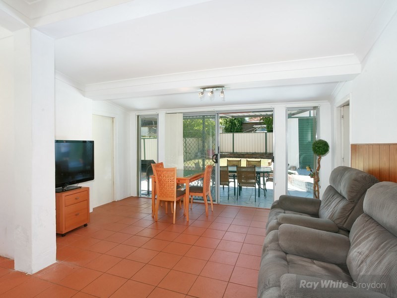 38 Linthorn Avenue, Croydon Park NSW 2133