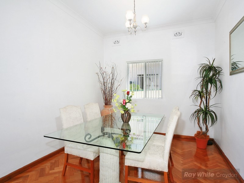 38 Linthorn Avenue, Croydon Park NSW 2133