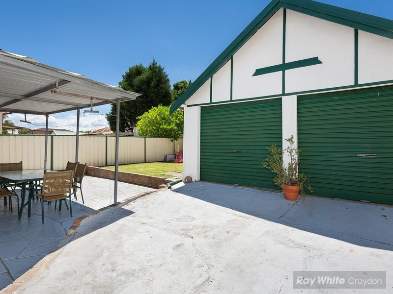 38 Linthorn Avenue, Croydon Park NSW 2133