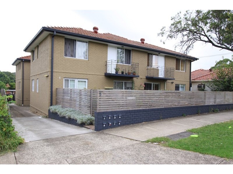 3/5 Defoe Street, Wiley Park NSW 2195