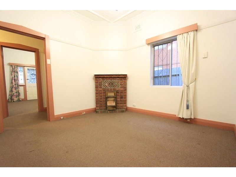 16 Platts Avenue, Belmore NSW 2192