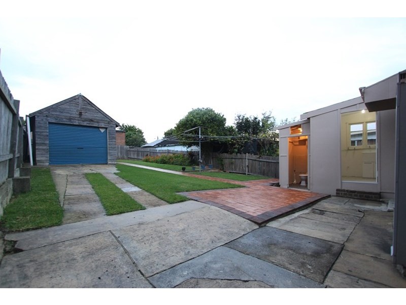 16 Platts Avenue, Belmore NSW 2192