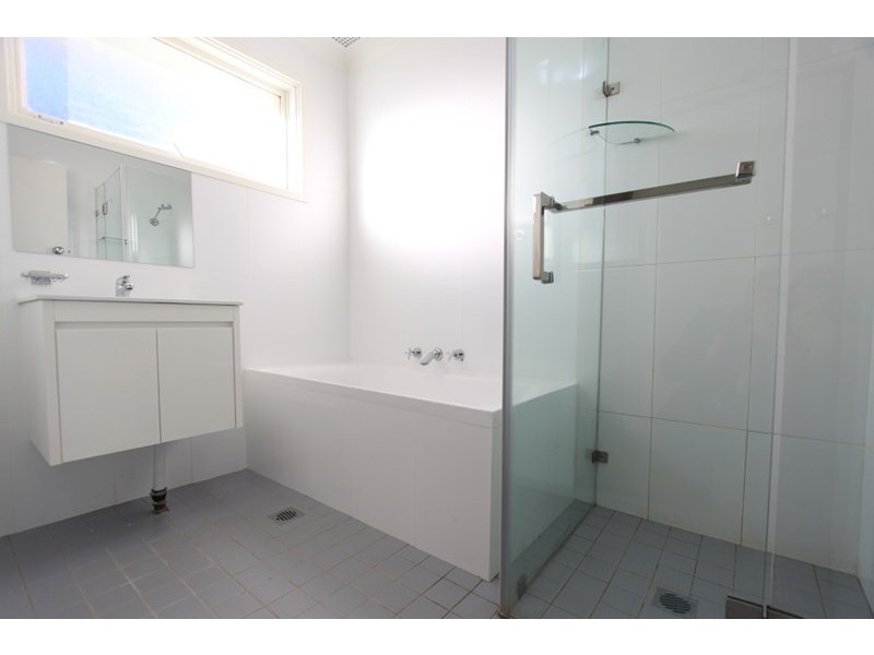 42 Lucas Avenue, Moorebank NSW 2170