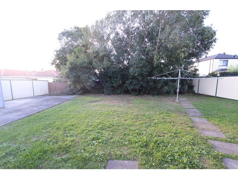 42 Lucas Avenue, Moorebank NSW 2170