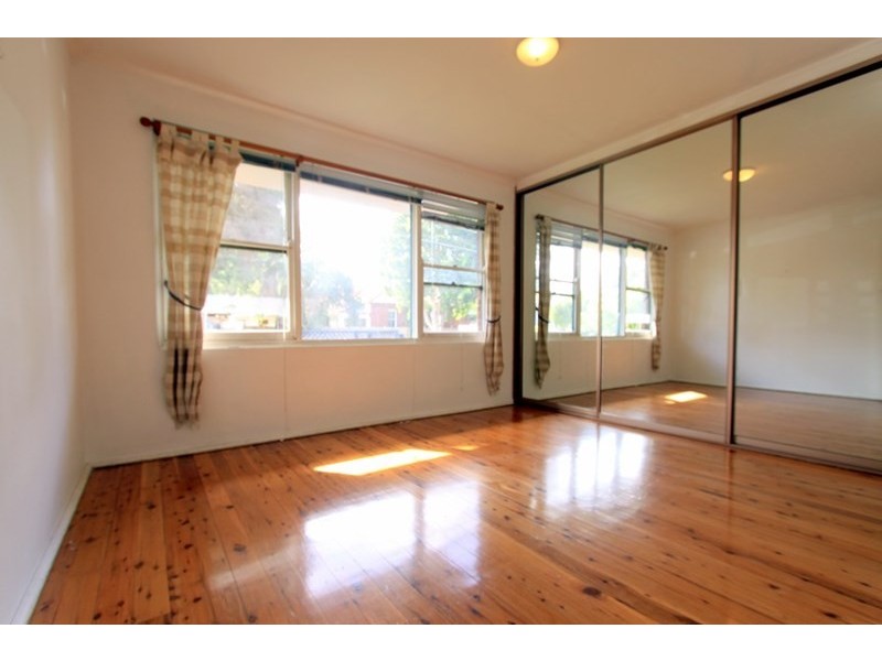 2/37 Edwin St Sth, Croydon NSW 2132