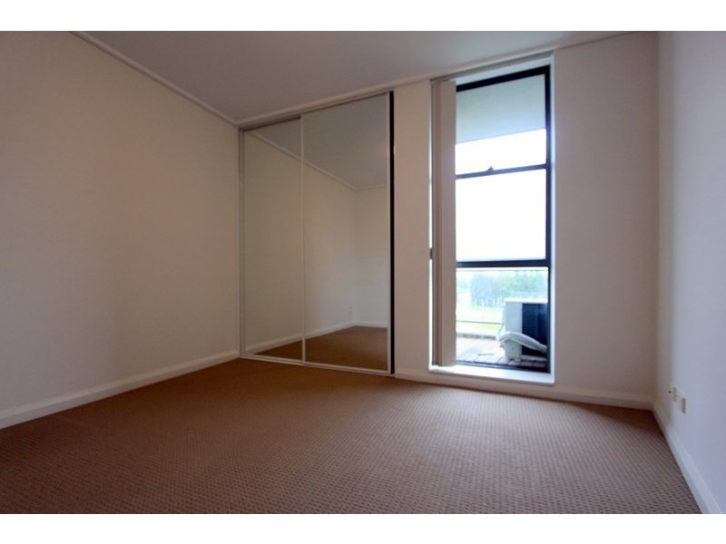 88/27 Bennelong Parkway, Wentworth Point NSW 2127