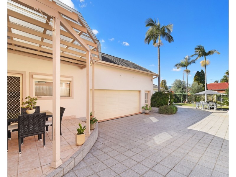 31 Rea Street, Greenacre NSW 2190