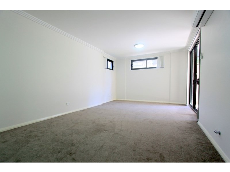 8/40-42A Keeler Street, Carlingford NSW 2118