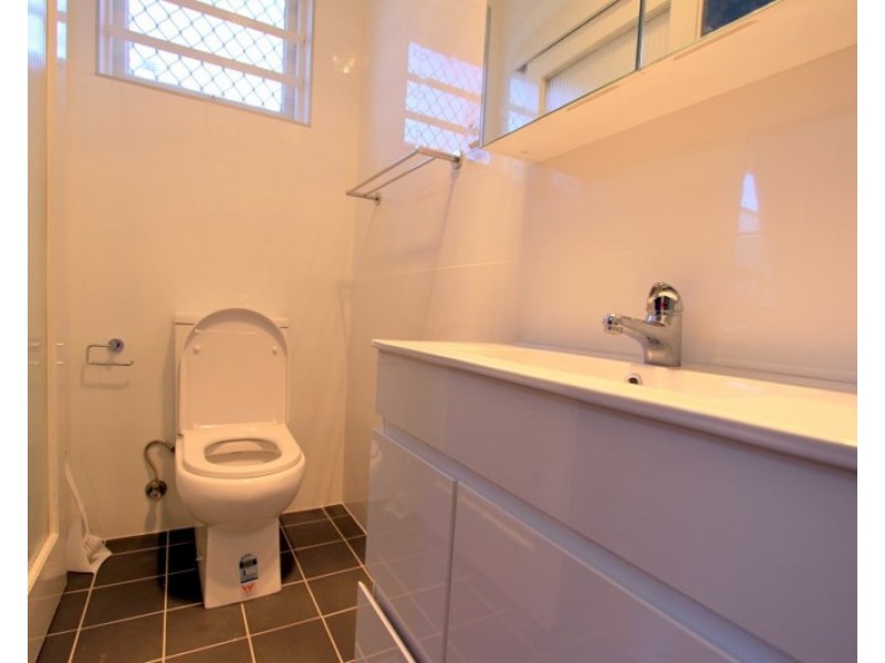 2/28 Edwin Street South, Croydon NSW 2132