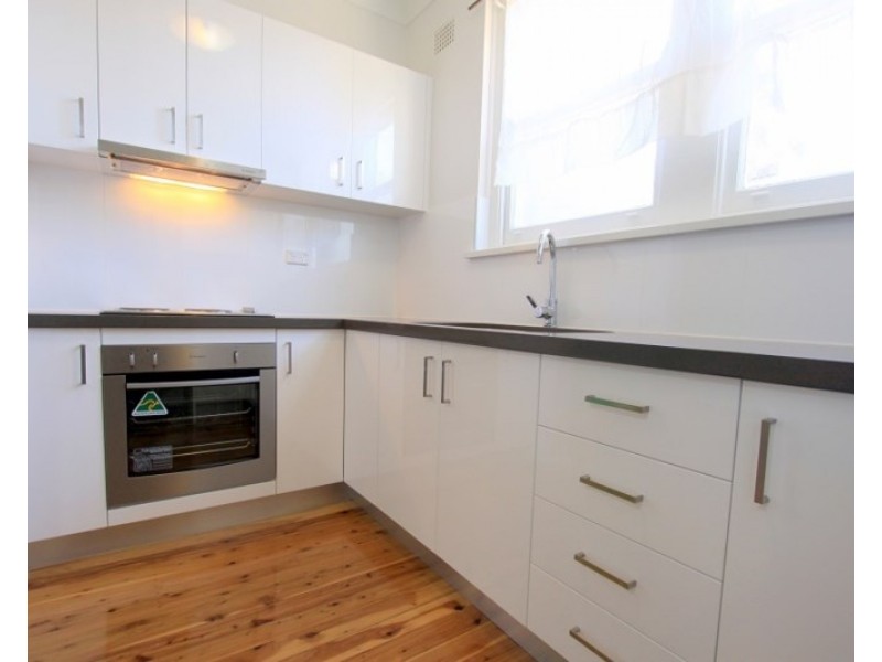 2/28 Edwin Street South, Croydon NSW 2132