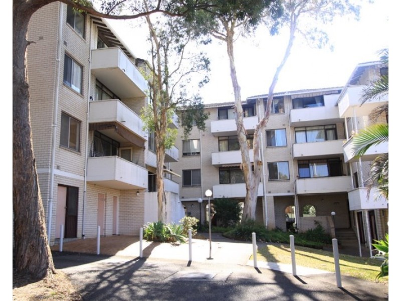 2/13 Brighton Avenue, Croydon Park NSW 2133