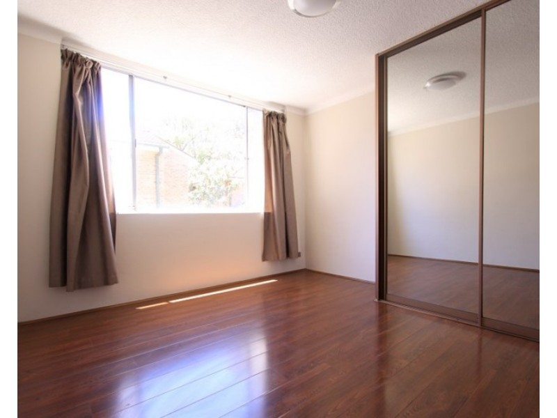 2/13 Brighton Avenue, Croydon Park NSW 2133