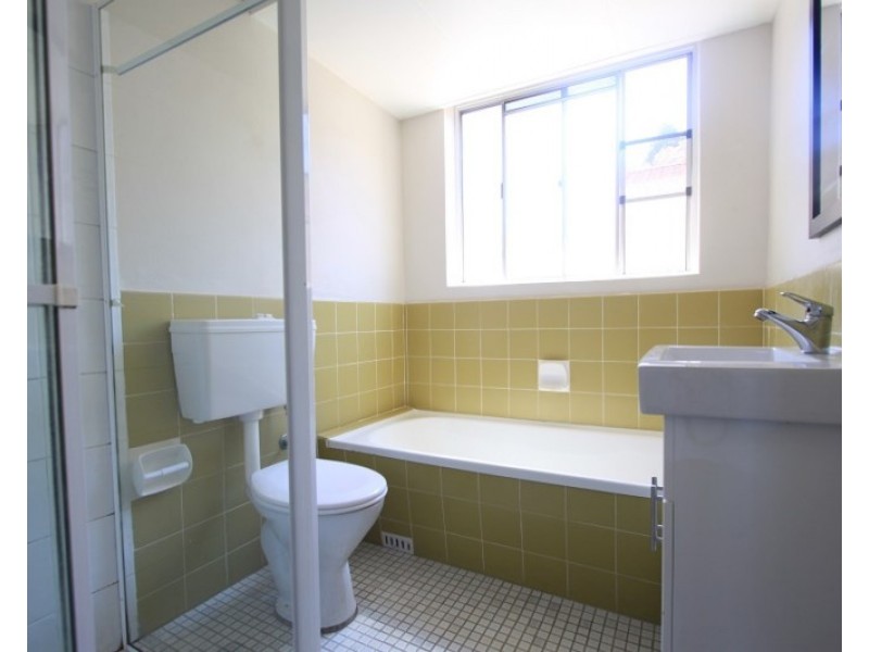 2/13 Brighton Avenue, Croydon Park NSW 2133