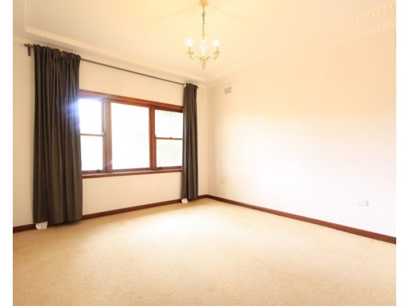 10 Cavell Avenue, Rhodes NSW 2138