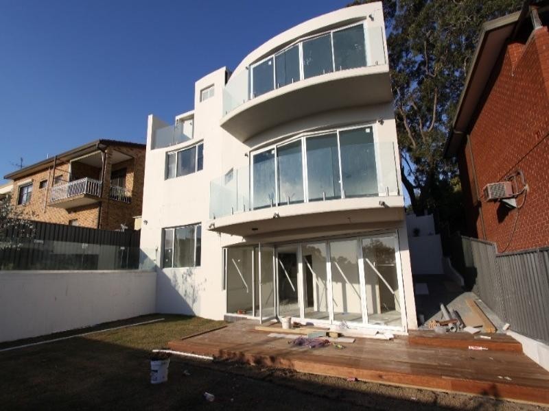 71 Riverview Avenue, Kyle Bay NSW 2221