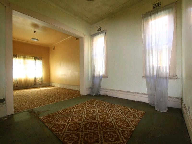 91 Croydon Avenue, Croydon Park NSW 2133