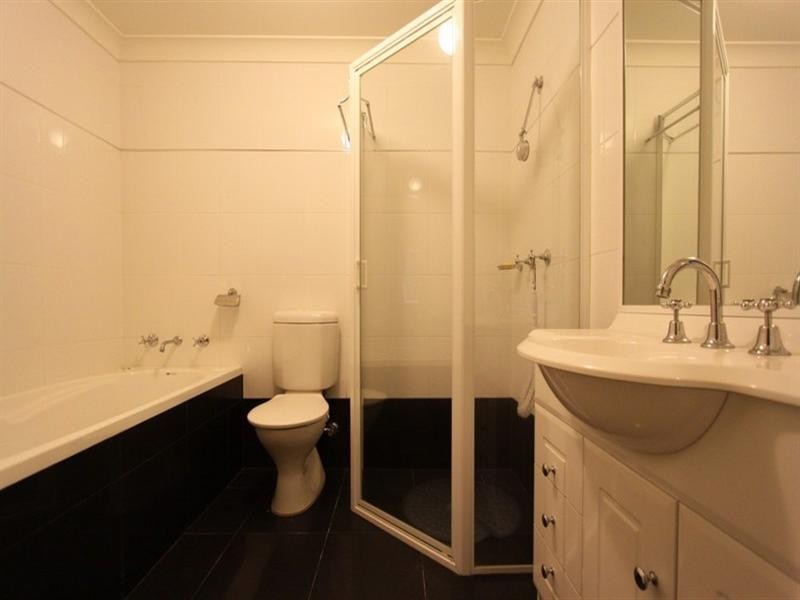 2/9-11 Grosvenor Street, Croydon NSW 2132