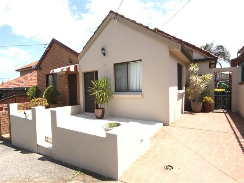 13 Baker Street, Enfield NSW 2136