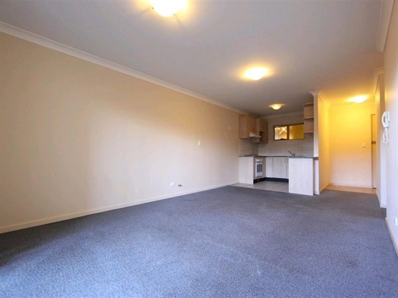 4/12 West Street, Croydon NSW 2132