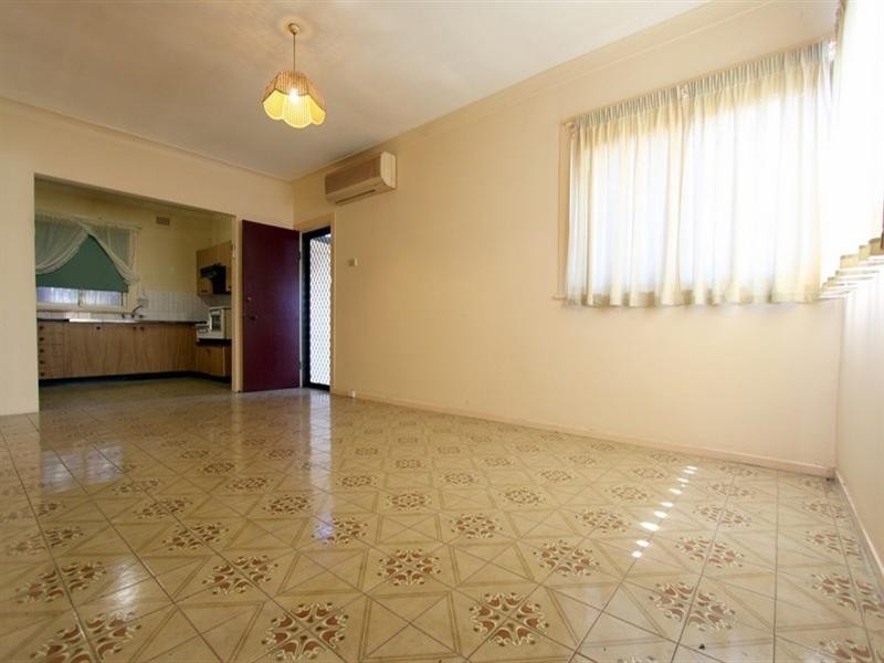 48 Weil Avenue, Croydon Park NSW 2133