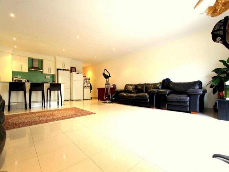 2/28 Thomas Street, Ashfield NSW 2131