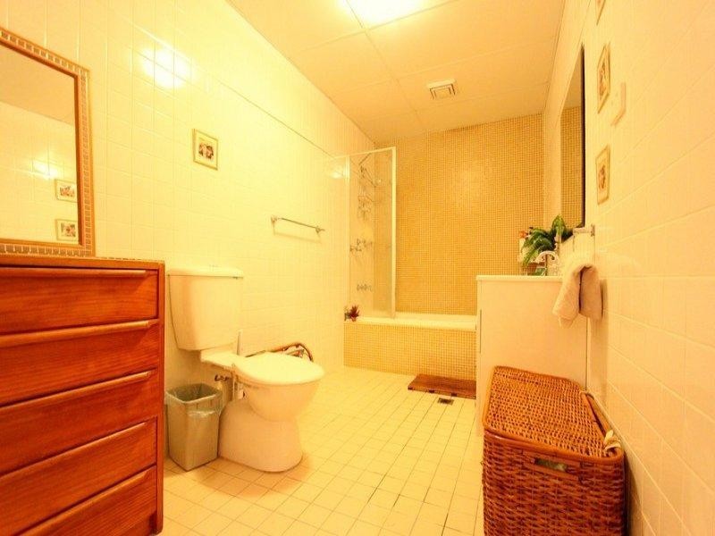 2/28 Thomas Street, Ashfield NSW 2131