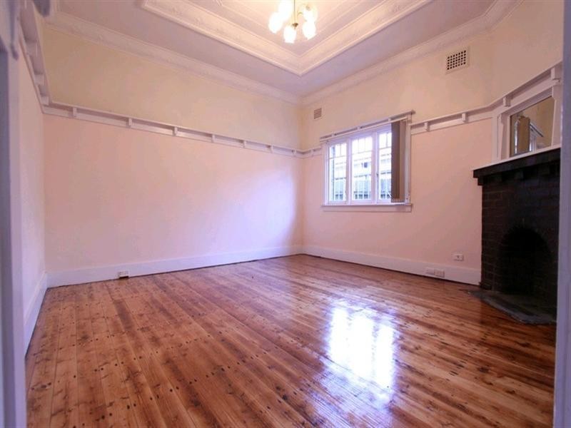 10 Lang Street, Croydon NSW 2132