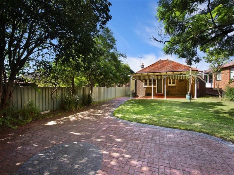 36 Crane Street, Concord NSW 2137