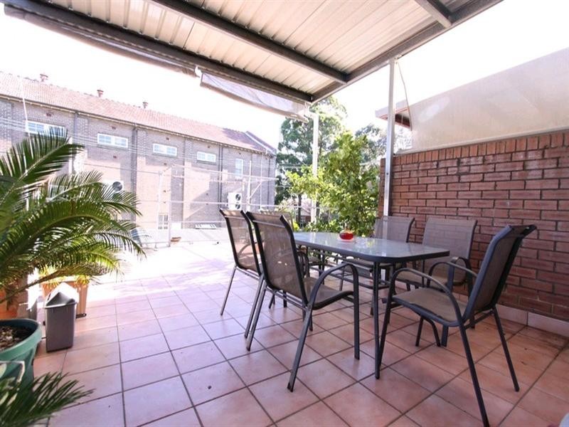 1/11 The Strand, Croydon NSW 2132