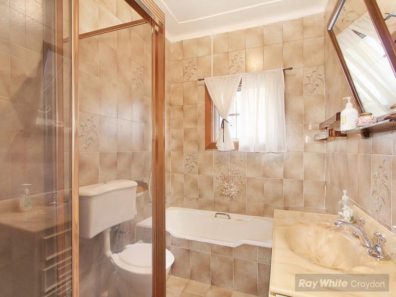 9 President Street, Croydon Park NSW 2133