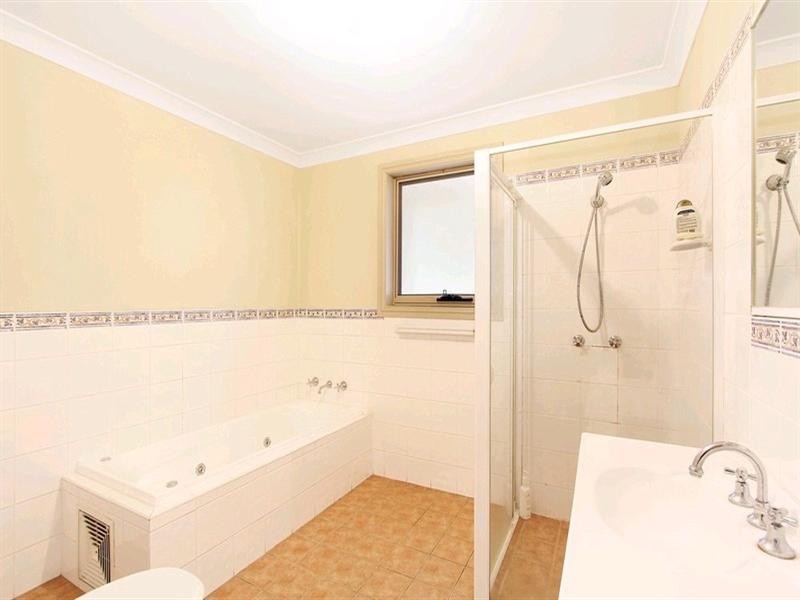 10/45 Araluen Avenue, Moorebank NSW 2170