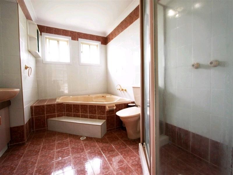 172 Georges River Road, Croydon Park NSW 2133