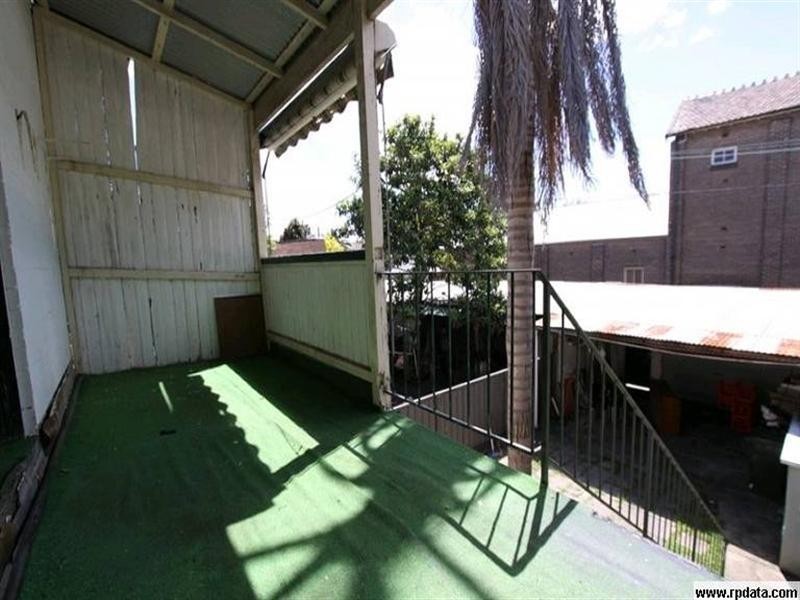 2/13 The Strand, Croydon NSW 2132