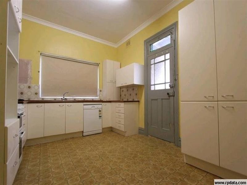 3/13 The Strand, Croydon NSW 2132